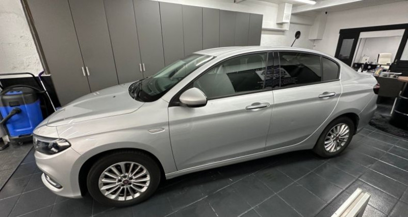 Fiat Tipo Life plus 1.0 101ch 4 portes  occasion  Marseille - photo n3