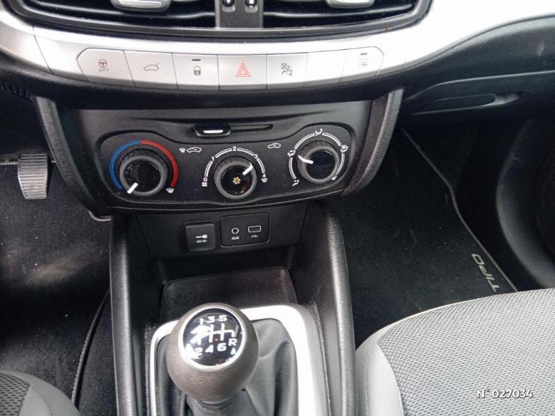 Fiat Tipo Tipo 1.4 95 ch  occasion  Neufchtel-en-Bray - photo n14