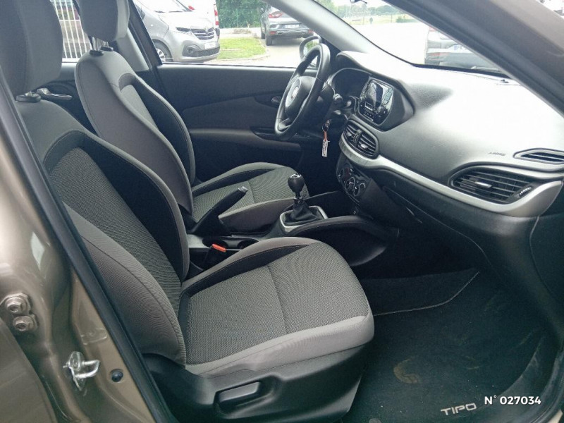 Fiat Tipo Tipo 1.4 95 ch  occasion  Neufchtel-en-Bray - photo n10