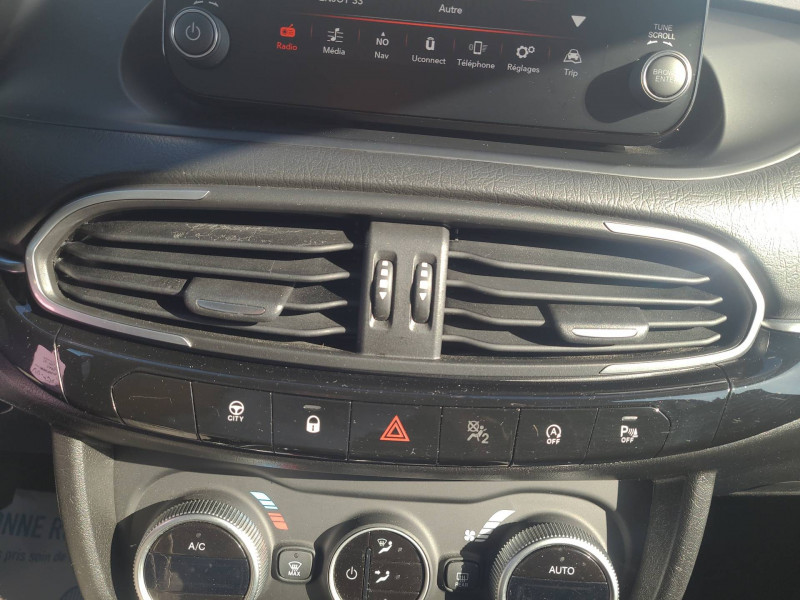 Fiat Tipo Tipo 1.6 Multijet 130 ch S&S Life Plus 4p  occasion à Villenave-d'Ornon - photo n°18