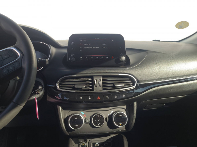 Fiat Tipo Tipo 1.6 Multijet 130 ch S&S Life Plus 4p  occasion à Villenave-d'Ornon - photo n°6