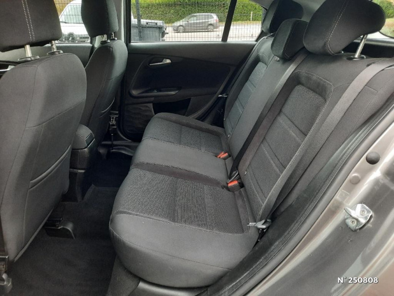Fiat Tipo Tipo 5 Portes 1.3 MultiJet 95 ch Start/Stop Business  occasion  Pont-Audemer - photo n11