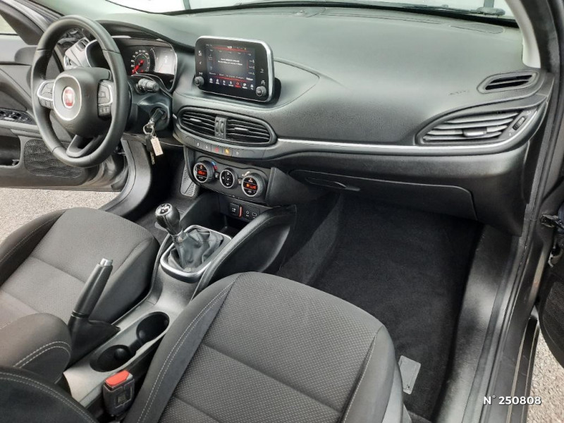 Fiat Tipo Tipo 5 Portes 1.3 MultiJet 95 ch Start/Stop Business  occasion  Pont-Audemer - photo n10