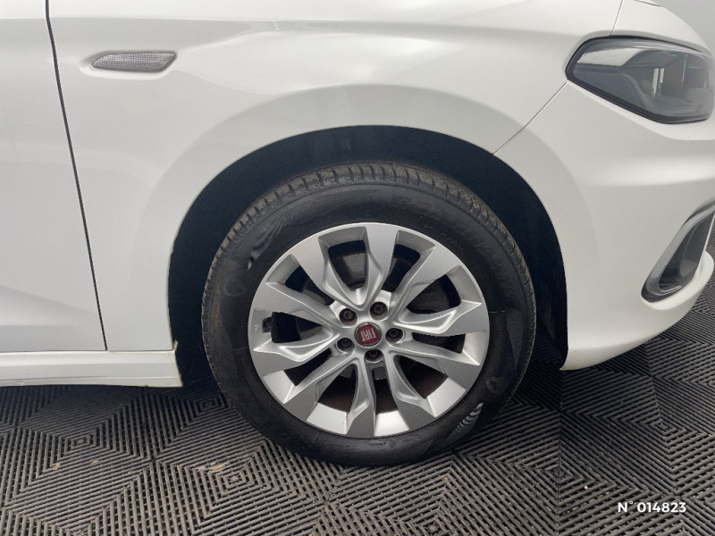 Fiat Tipo Tipo 5 Portes 1.6 MultiJet 120 ch Start/Stop Easy  occasion  Chambly - photo n8