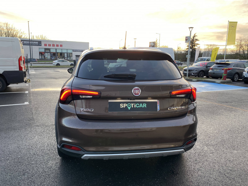 Fiat Tipo Tipo Cross 1.0 Firefly Turbo 100 ch S&S Plus 5p  occasion  Toulouse - photo n5
