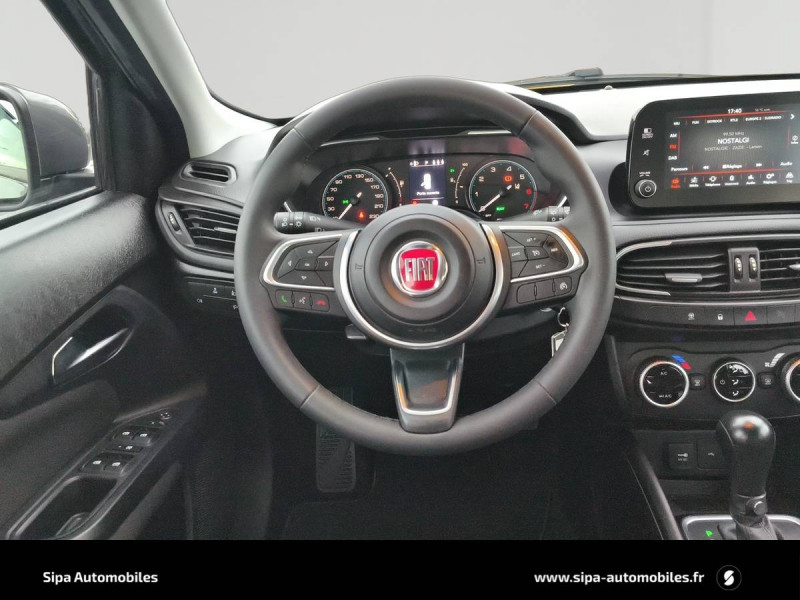 Fiat Tipo Tipo Cross 5 Portes 1.5 Firefly Turbo 130 ch S&S DCT7 Hybrid 2022 - photo n°12 Fiat Tipo Tipo Cross 5 Portes 1.5 Firefly Turbo 130 ch S&S DCT7 Hybrid  occasion à Toulouse - photo n°12
