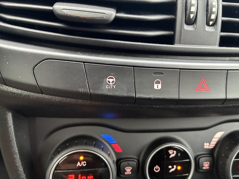 Fiat Tipo Tipo Station Wagon 1.3 MultiJet 95 ch Start/Stop Lounge 5p  occasion � Le Bouscat - photo n�12