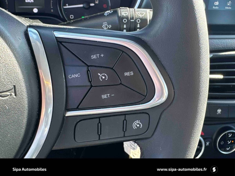 Fiat Tipo Tipo SW 1.5 Firefly Turbo 130 ch S&S DCT7 Hybrid Cross 5p  occasion � La Teste-de-Buch - photo n�19