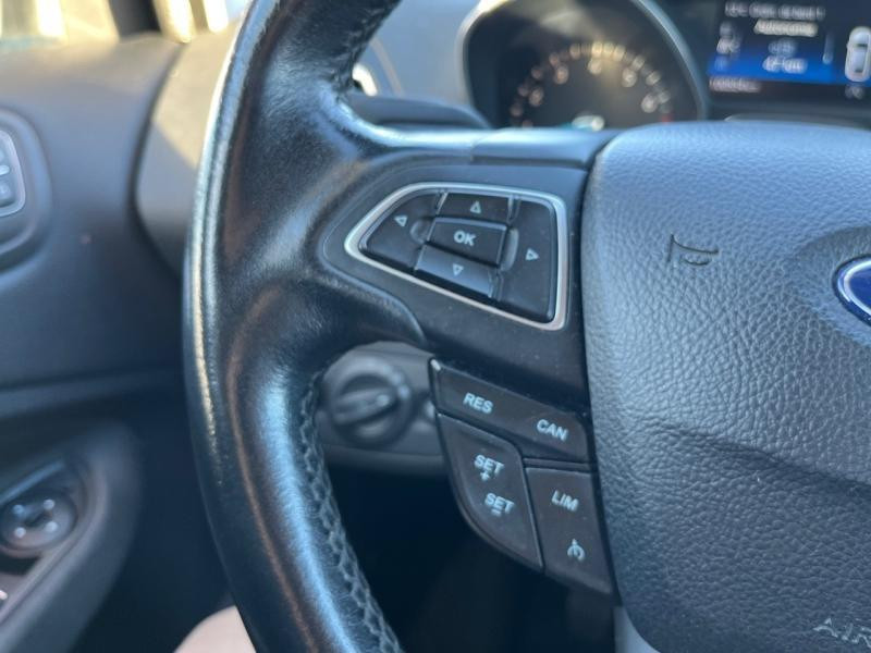 Ford C-Max 1.0 EcoBoost 125ch Stop&Start Titanium Euro6.2  occasion  Le Havre - photo n4