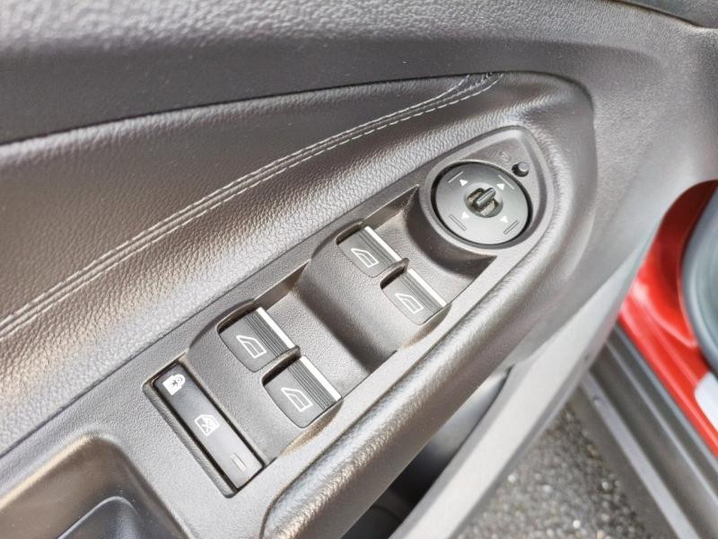 Ford C-Max 1.0 EcoBoost 125ch Stop&Start Titanium  occasion � Saint-L� - photo n�18