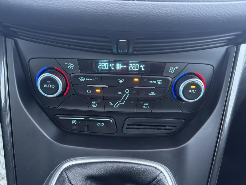 Ford C-Max 1.0 EcoBoost 125ch Stop&Start Titanium  occasion � Dijon - photo n�17