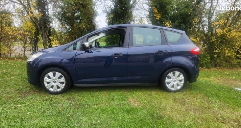 Ford C-Max II 1.0 SCTi 125ch EcoBoost Stop&Start Edition 2015 - photo n°6 Ford C-Max II 1.0 SCTi 125ch EcoBoost Stop&Start Edition  occasion à Lagney - photo n°6