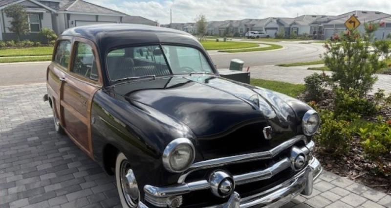 Ford Country Squire  1951 - photo n°2 Ford Country Squire   occasion à LYON - photo n°2
