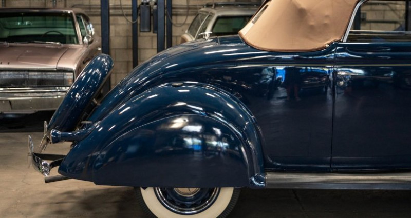 Ford Deluxe V8 2 Passenger Cabriolet 1936 - photo n°5 Ford Deluxe V8 2 Passenger Cabriolet  occasion à LYON - photo n°5