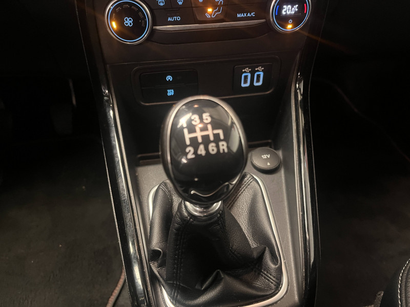 Ford EcoSport EcoSport 1.5 EcoBlue 125ch S&S BVM6 Titanium 5p  occasion � PERIGUEUX - photo n�14