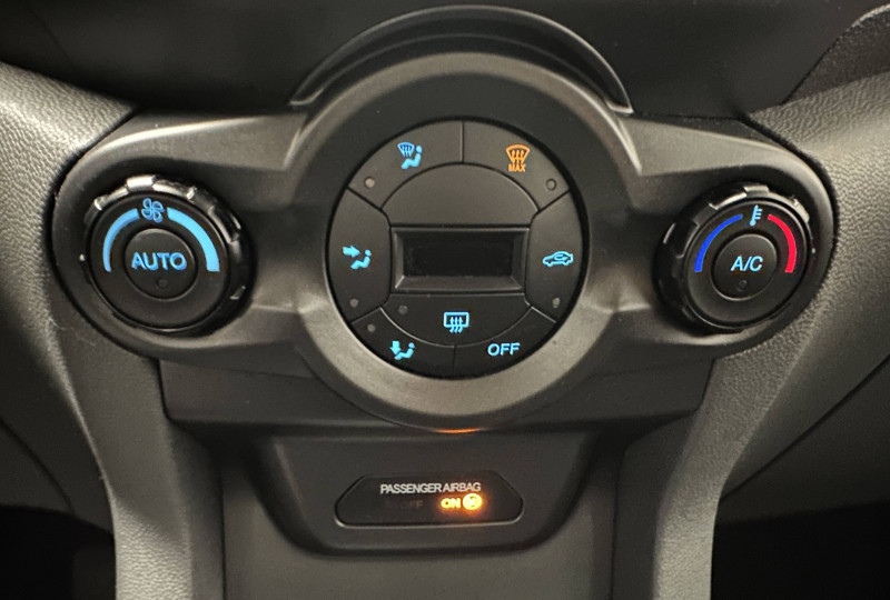 Ford EcoSport EcoSport 1.5 TDCi 90 FAP Titanium 5p  occasion  PERIGUEUX - photo n16