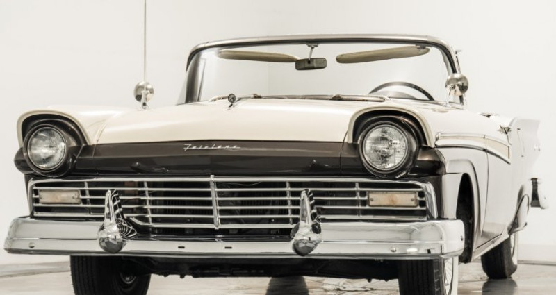 Ford Fairlane  1957 - photo n°5 Ford Fairlane   occasion à LYON - photo n°5