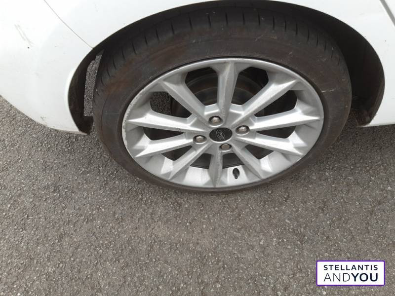 Ford Fiesta 1.0 EcoBoost 100 S&S BVA6 Active Plus  occasion  VILLENEUVE D'ASCQ - photo n4