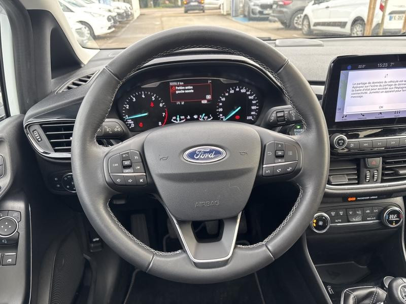 Ford Fiesta 1.0 EcoBoost 100ch Stop&Start Titanium 5p  occasion � Beaune - photo n�15