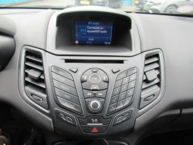 Ford Fiesta 1.0 ECOBOOST 125CH STOP&START ST LINE 5P  occasion  Toulouse - photo n5