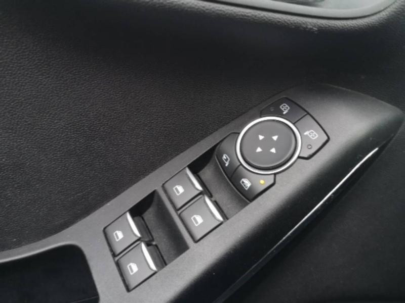 Ford Fiesta 1.0 EcoBoost 95ch Titanium 5p  occasion � Saint-Maximin - photo n�20