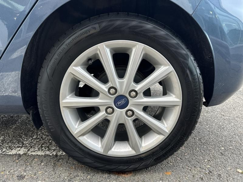 Ford Fiesta 1.0 EcoBoost 95ch Titanium 5p  occasion  Gien - photo n9