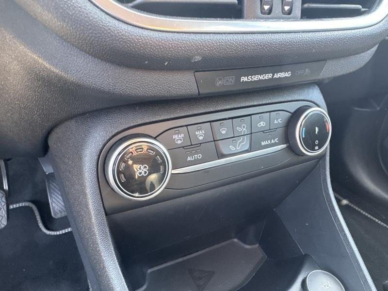 Ford Fiesta 1.0 Flexifuel 95 ch Titanium Business 5p  occasion  Barberey-Saint-Sulpice - photo n18
