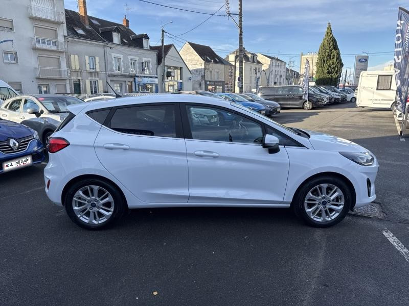 Ford Fiesta 1.0 Flexifuel 95ch Titanium Business 5p  occasion  Fleury-les-Aubrais - photo n4