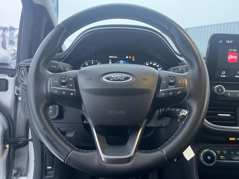 Ford Fiesta 1.0 Flexifuel 95ch Titanium Business 5p  occasion � Fleury-les-Aubrais - photo n�14