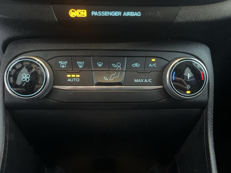 Ford Fiesta 1.0 Flexifuel 95ch Titanium Business 5p  occasion � Fleury-les-Aubrais - photo n�15