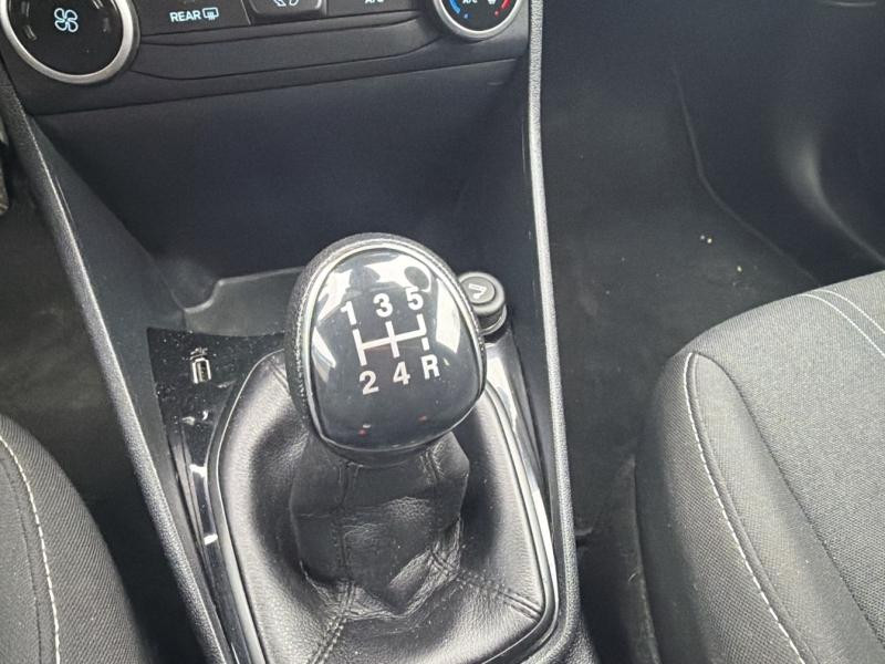 Ford Fiesta 1.1 75ch Cool & Connect 5p  occasion � Dijon - photo n�18