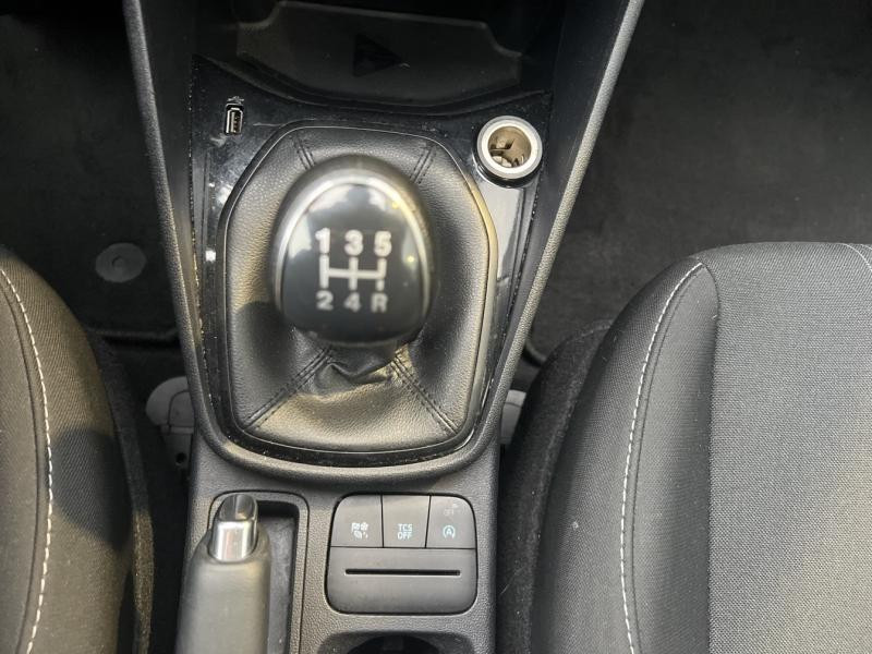 Ford Fiesta 1.1 75ch Cool & Connect 5p  occasion � Auxerre - photo n�18