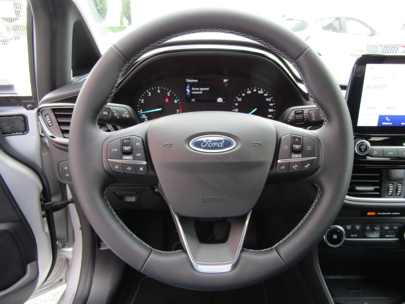 Ford Fiesta 1.1 75ch Titanium Business 5p  occasion à La Roche-sur-Yon - photo n°10