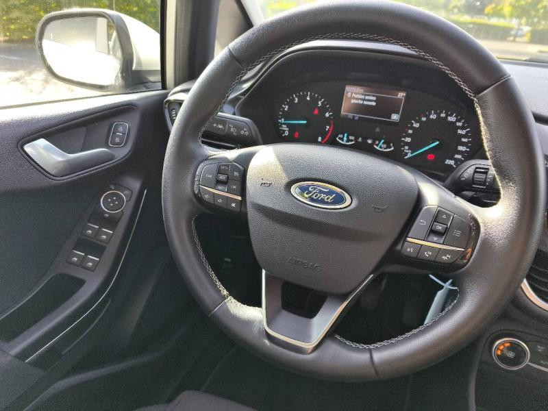 Ford Fiesta 1.1 75ch Titanium Business 5p  occasion  Saint-Doulchard - photo n15