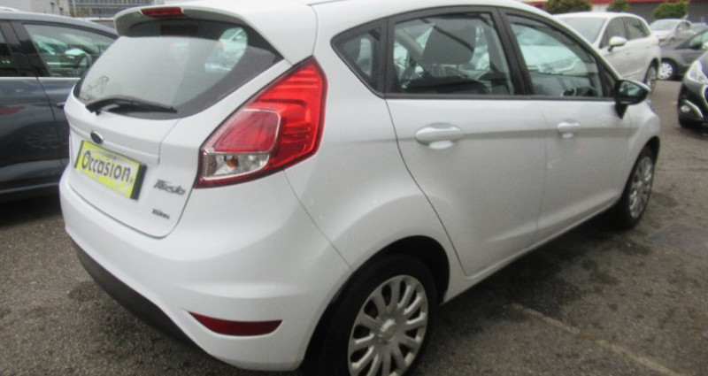Ford Fiesta 1.2 82 Trend 5 Portes  occasion � AUBIERE - photo n�3