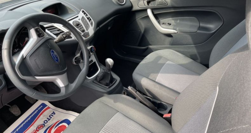 Ford Fiesta 1.25 60CH AMBIENTE 3P  occasion à VOREPPE - photo n°3