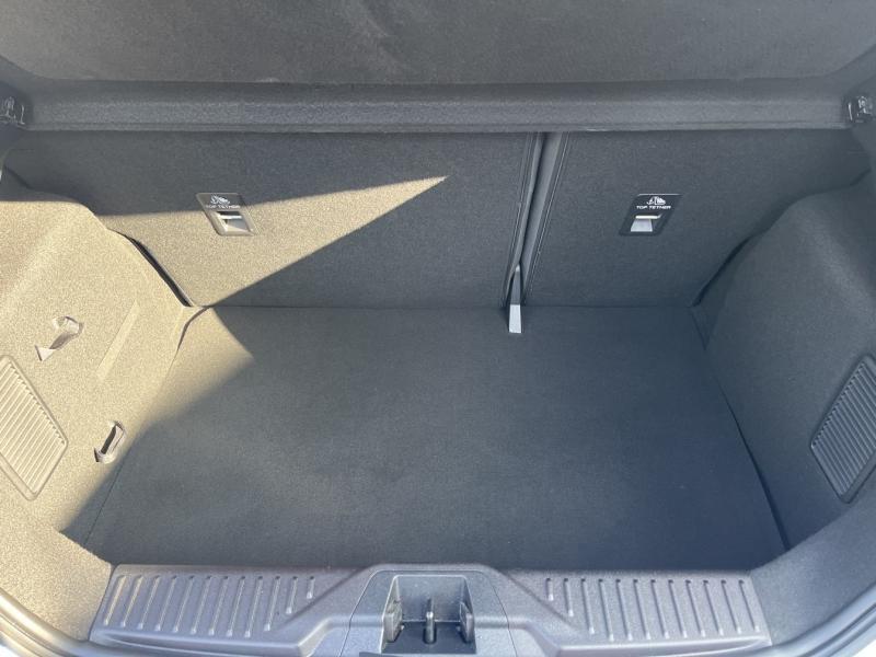 Ford Fiesta 1.5 TDCi 85ch Connect Business Nav 5p  occasion  Fleury-les-Aubrais - photo n10