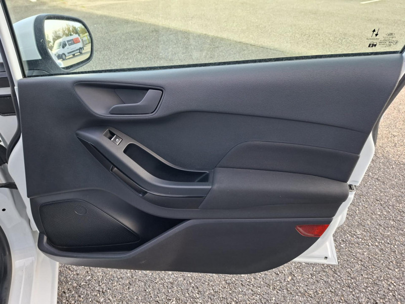 Ford Fiesta 75 Connect Business  occasion à Bessires - photo n°13