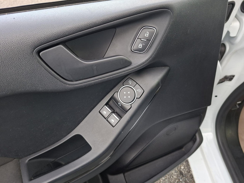 Ford Fiesta 75 Connect Business  occasion à Bessires - photo n°16