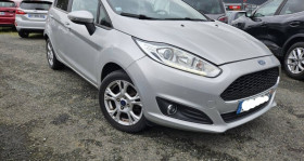 Ford Fiesta occasion 2017 mise en vente à Ploudaniel par le garage AUTO SOLUTION 29 - photo n°1