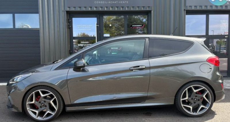 Ford Fiesta st200 1.6 ecoboost 200 avec carplay camera de recul sieges c  occasion  Schweighouse-sur-Moder - photo n4
