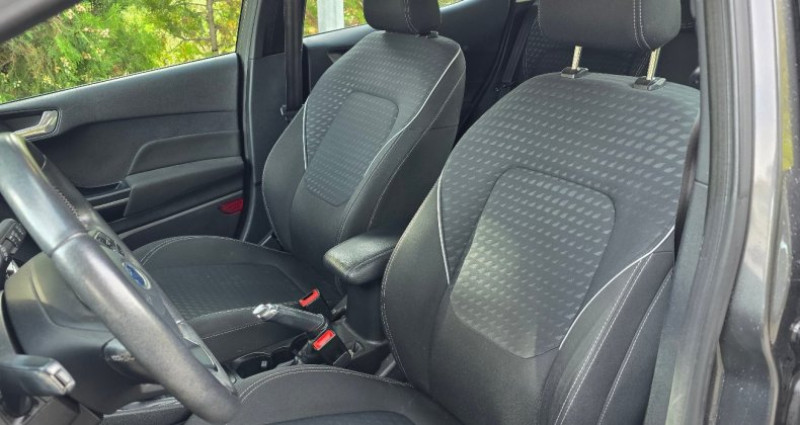 Ford Fiesta VII 1.0 ECOBOOST 100CH TITANIUM 2018 GPS REG RADAR... 2018 - photo n°3 Ford Fiesta VII 1.0 ECOBOOST 100CH TITANIUM 2018 GPS REG RADAR...  occasion à Martigues - photo n°3