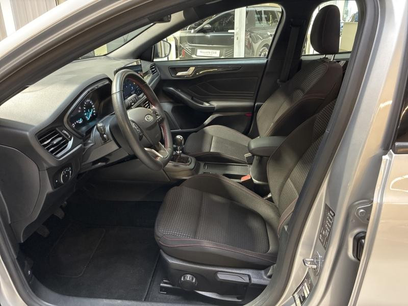 Ford Focus SW 1.0 EcoBoost 125ch mHEV ST Line  occasion � Brie-Comte-Robert - photo n�11