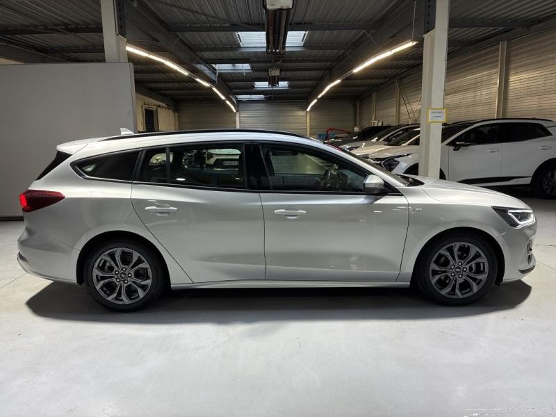 Ford Focus SW 1.0 EcoBoost 125ch mHEV ST Line  occasion � Brie-Comte-Robert - photo n�4
