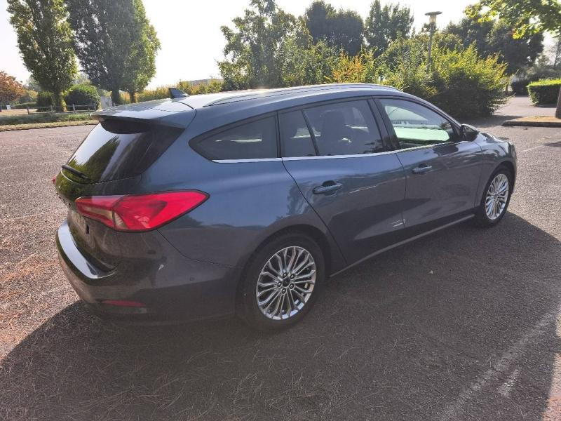 Ford Focus SW 1.0 EcoBoost 125ch Titanium BVA  occasion  Saint-Doulchard - photo n5