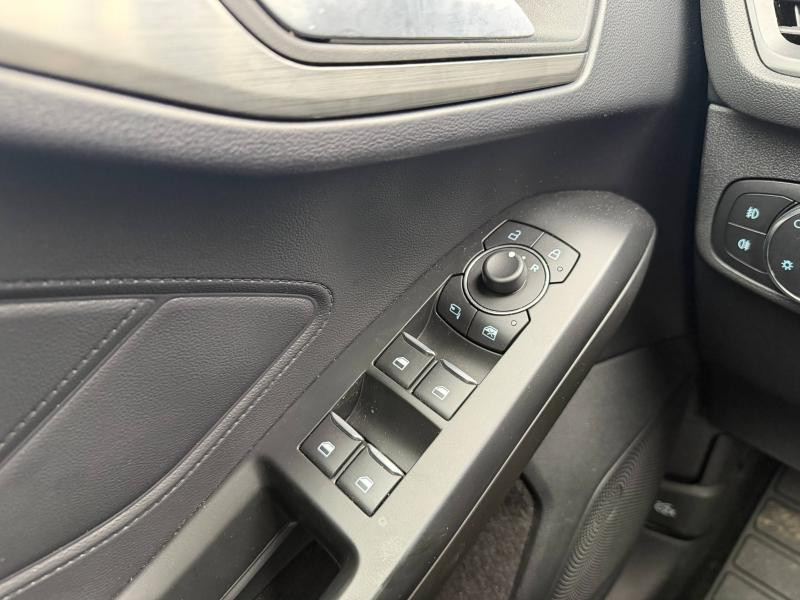 Ford Focus SW 1.0 EcoBoost 125ch Titanium X Business + Sièges chauffants 2023 - photo n°20 Ford Focus SW 1.0 EcoBoost 125ch Titanium X Business + Sièges chauffants  occasion à SAINT-GREGOIRE - photo n°20