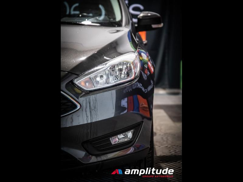 Ford Focus SW 1.5 TDCi 105ch ECOnetic Stop&Start Executive  occasion à Dijon - photo n°17