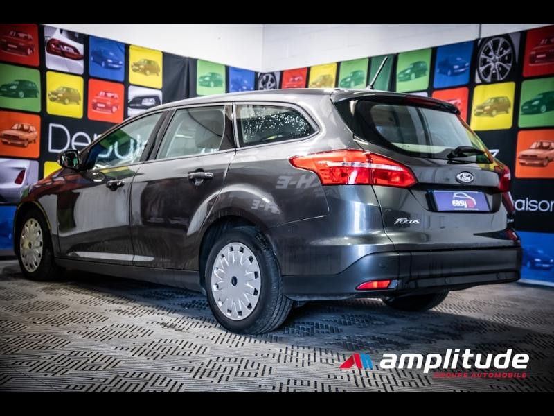 Ford Focus SW 1.5 TDCi 105ch ECOnetic Stop&Start Executive  occasion à Dijon - photo n°11
