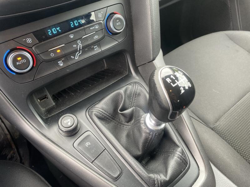 Ford Focus SW 1.5 TDCi 120ch Stop&Start Titanium  occasion  Saint-Doulchard - photo n19