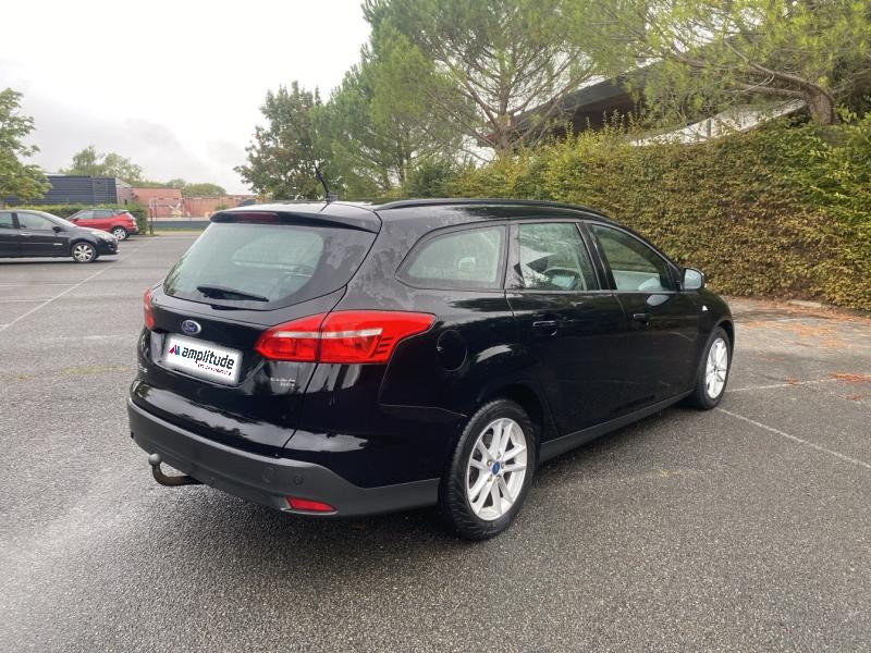 Ford Focus SW 1.5 TDCi 120ch Stop&Start Titanium  occasion  Saint-Doulchard - photo n5